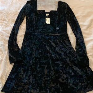 Aéropostale long sleeve skater dress